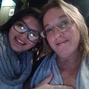 Meet your Posher, Lori